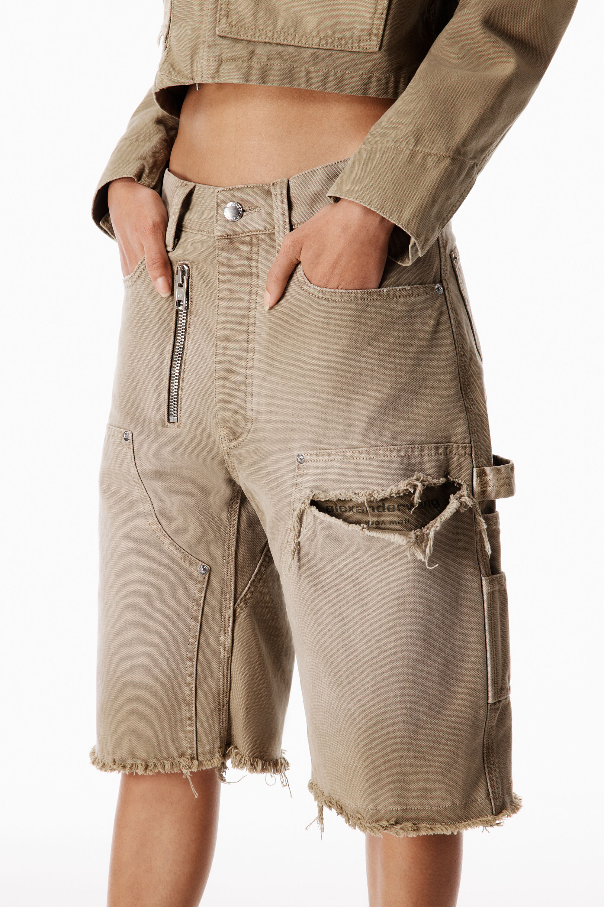 Zip Mid-Rise Carpenter Short in VINTAGE ARMY GREEN | alexanderwang®