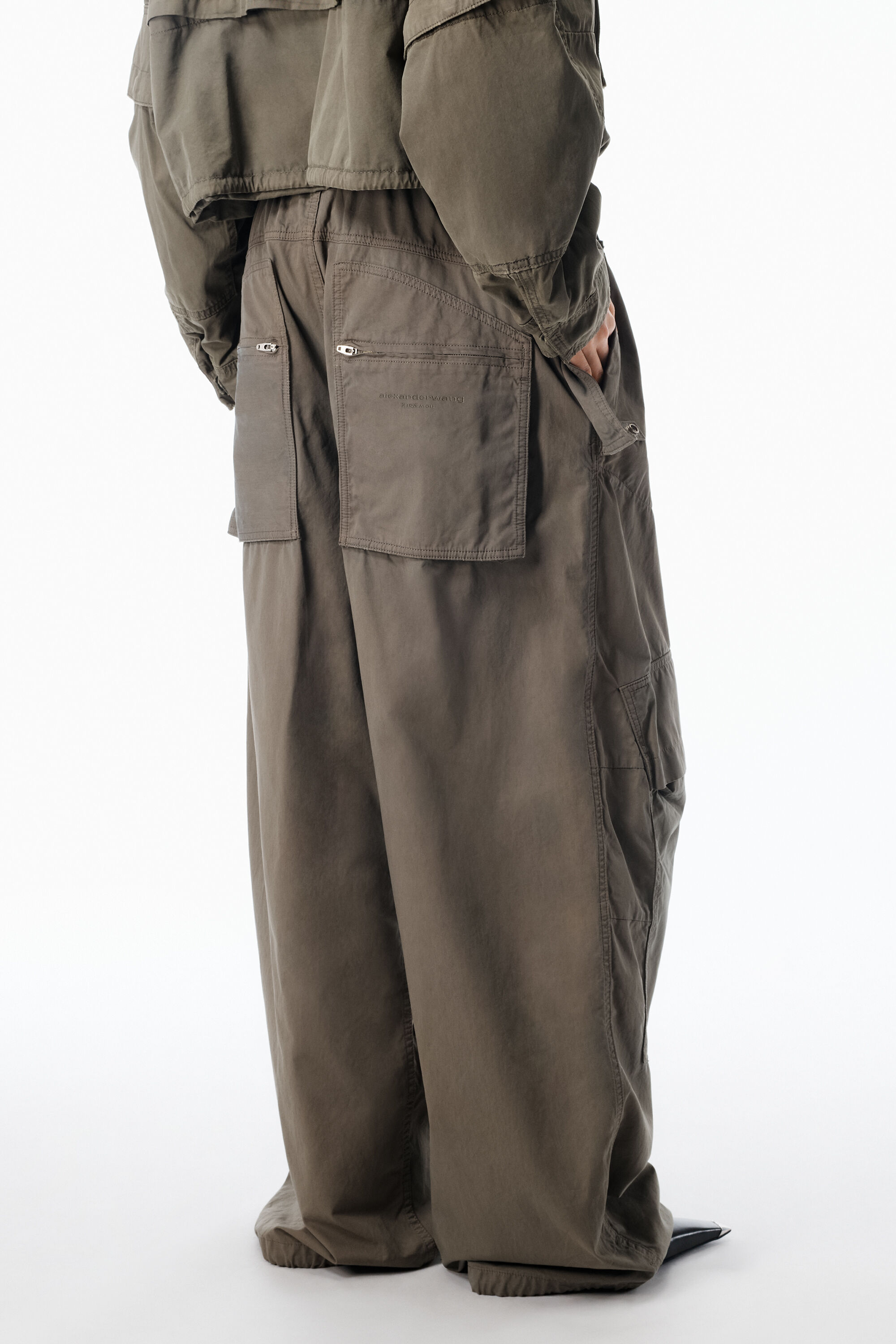 Cargo Pant cotton mid-rise in WASHED ARMY GREEN | alexanderwang®