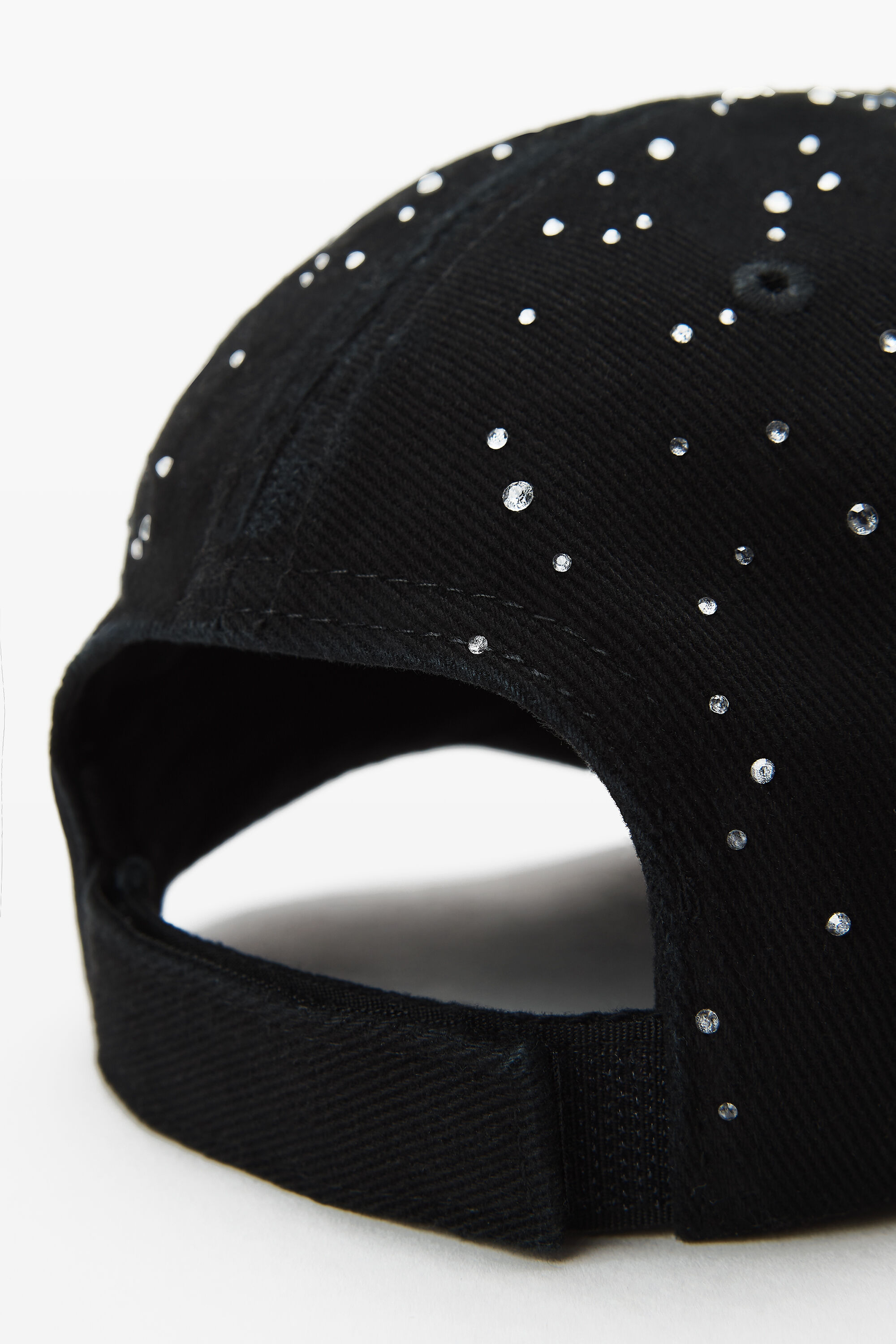 Crystal hotfix distressed baseball cap in BLACK | alexanderwang®