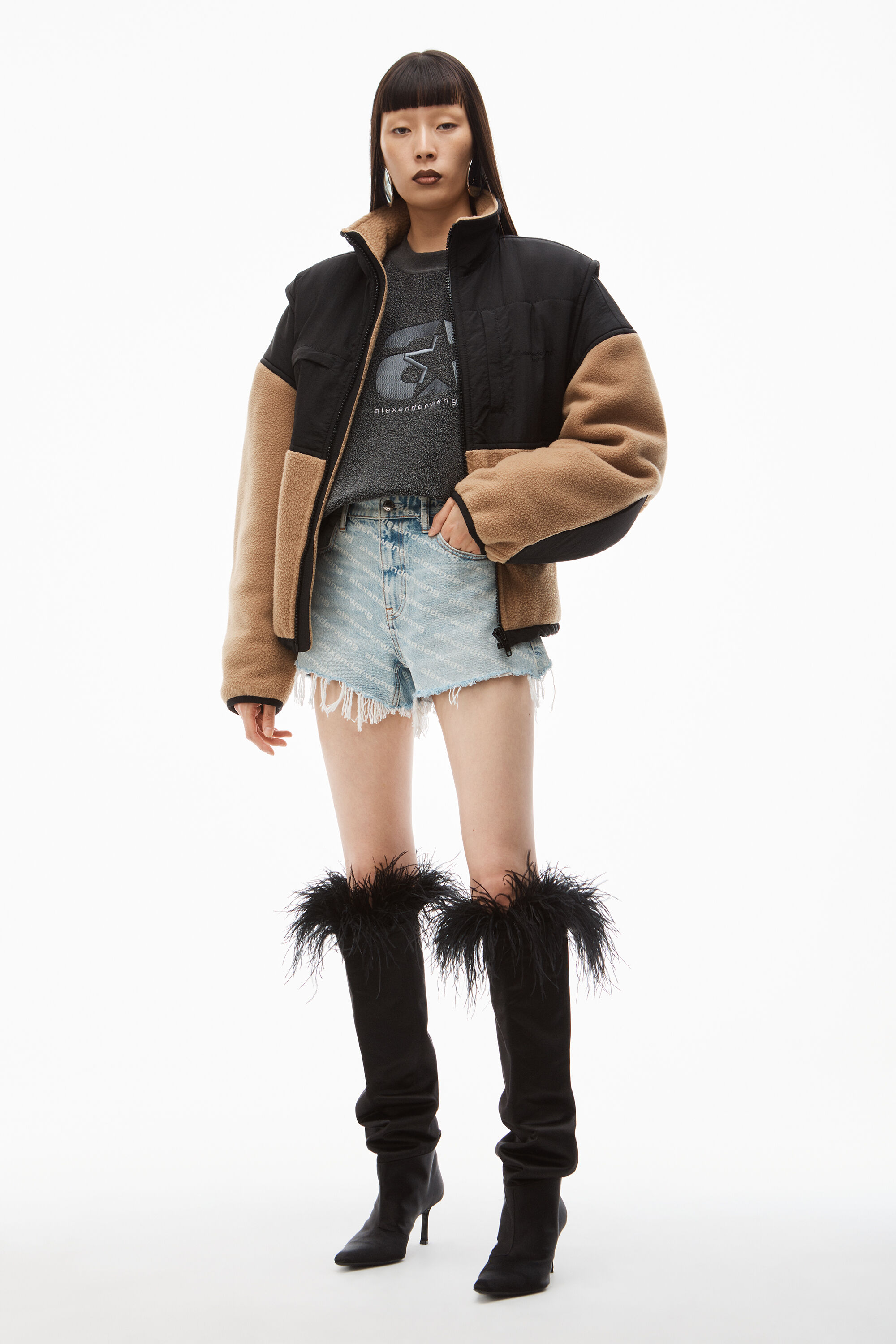 BITE SHORT IN LOGO DENIM in PEBBLE BLEACH | alexanderwang®