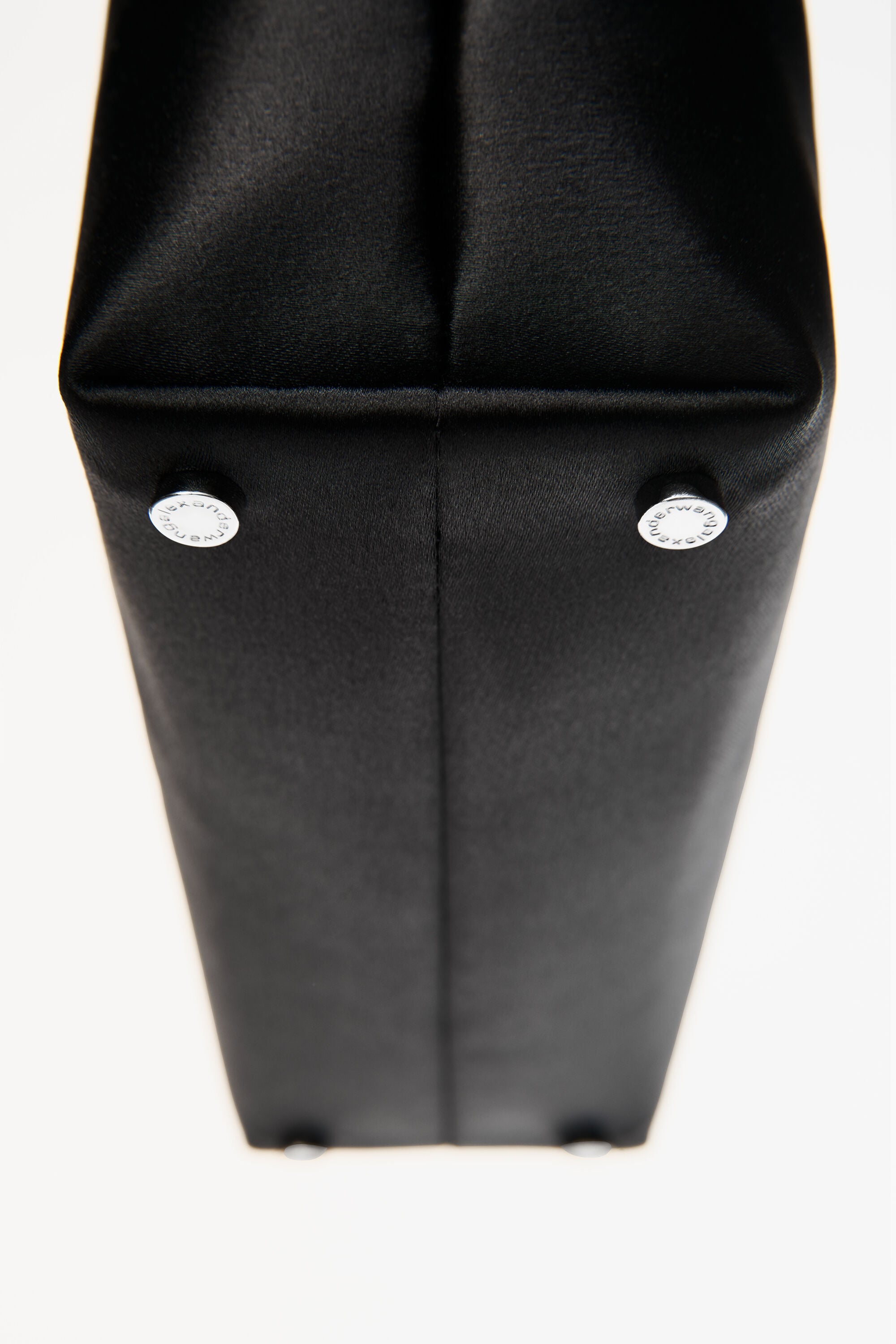 アレキサンダーワング✨サテンポーチ ピンク 未使用品 付属品完備 alexanderwang アレキサンダーワング HEIRESS サテン ポーチ BLACK